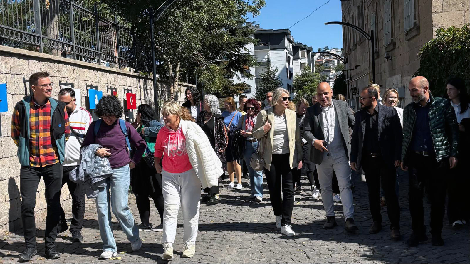 Finlandiya Büyükelçisi, Talas'ın Tarihi ve Kültürel Zenginliklerini Keşfetti
